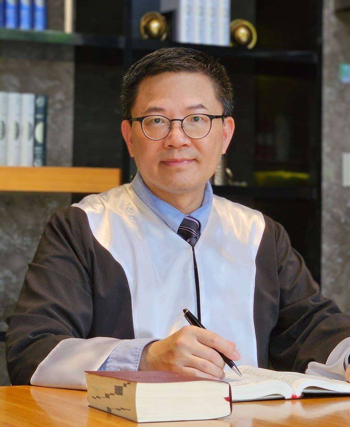 陳于文 律師照片